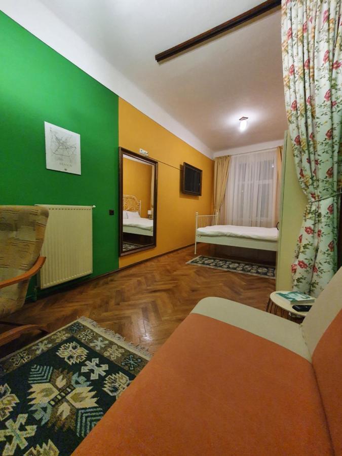 Chic Studio Brasov Apartment Bagian luar foto