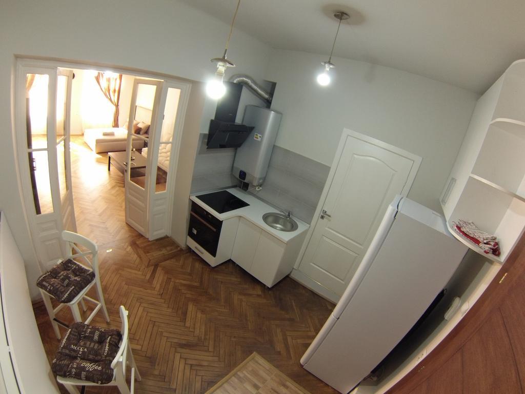 Chic Studio Brasov Apartment Bagian luar foto